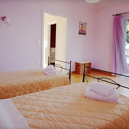 Vigilia Villa Nikiana